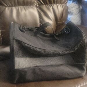 Vibrant Life Small pet black carrier bag, sherpa lined. Signs of being used nice